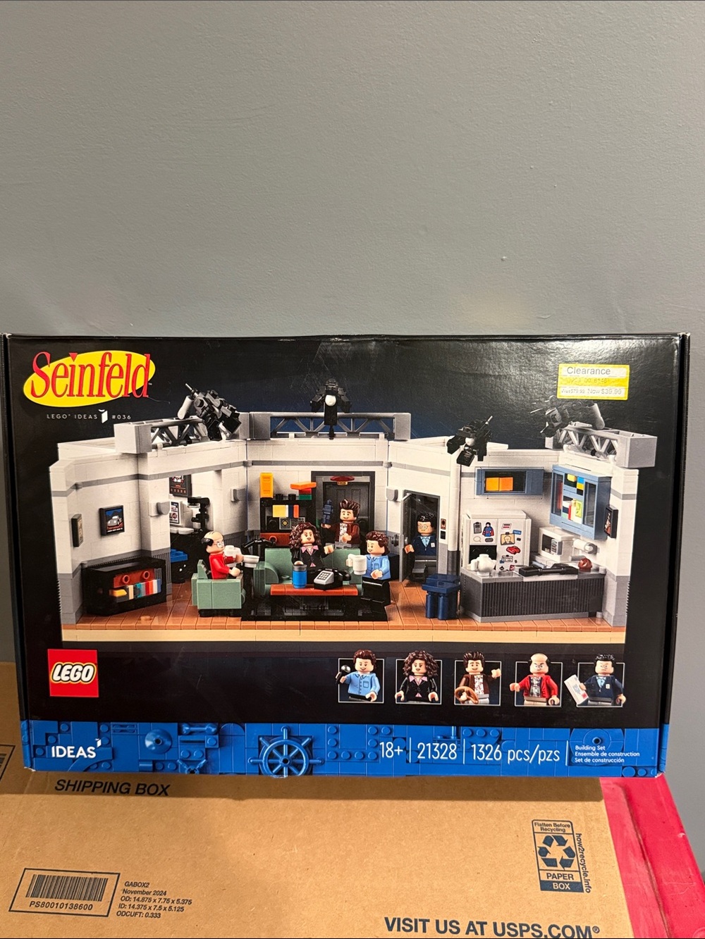 Lego Ideas Seinfeld Living Room Set 21328.  Brand New in Box
